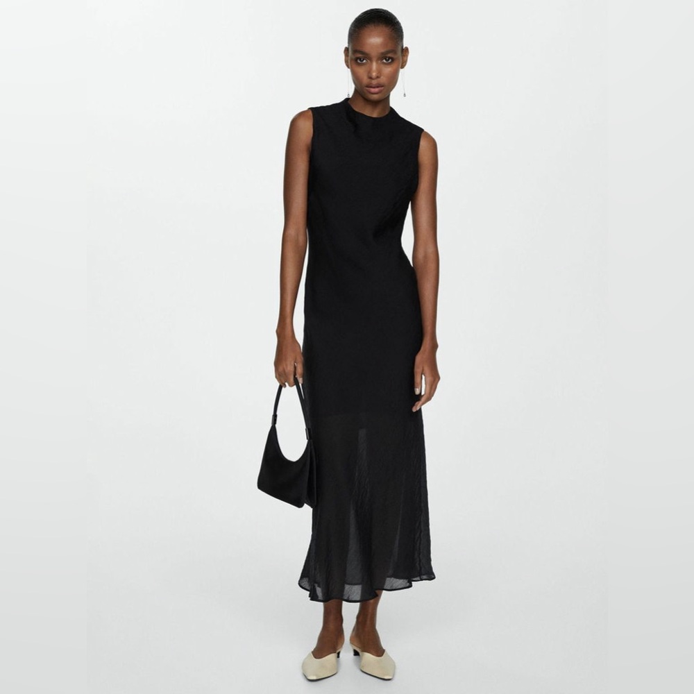 Sz S mango Vestigo black Gracy Textured Dress In a svelte, textured fabric,
